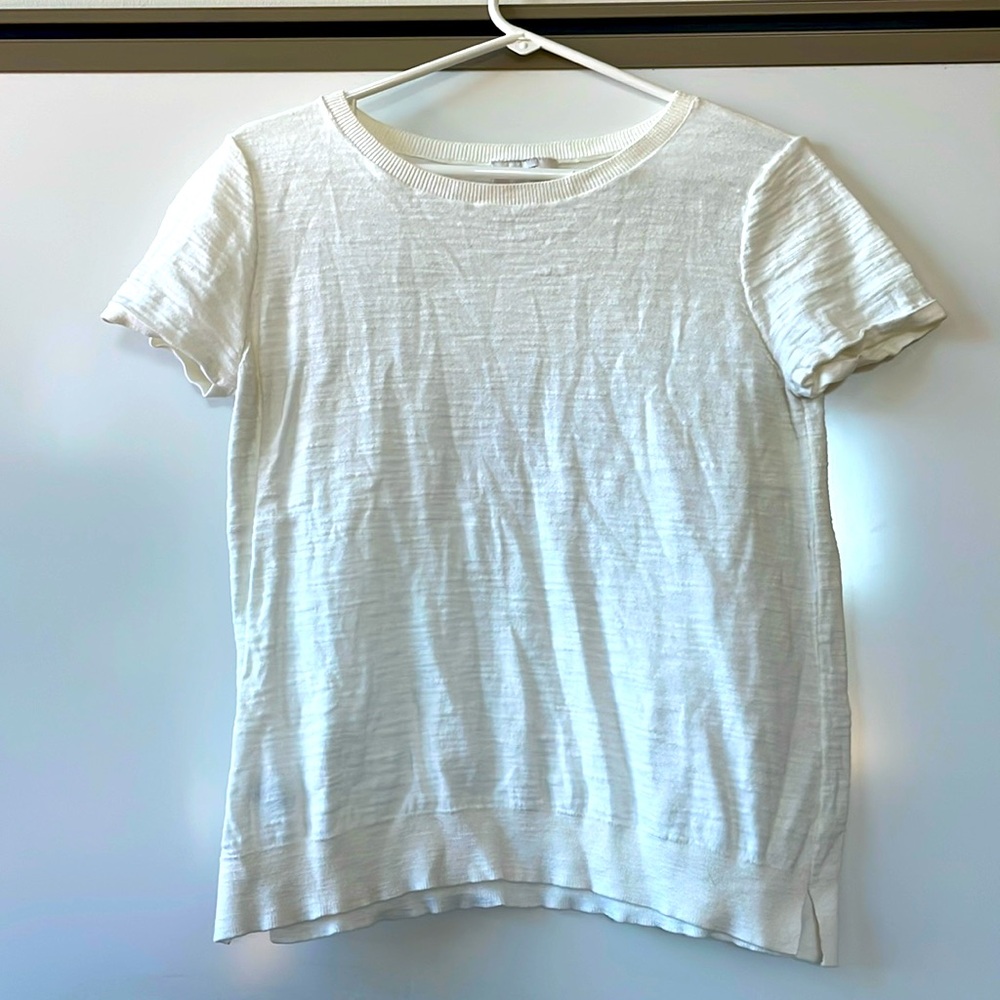 Loft short sleeve sweater very versatile and great for layering